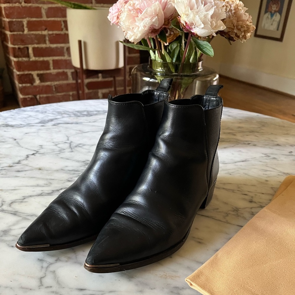 Black Leather Acne Jensen Boots size 37